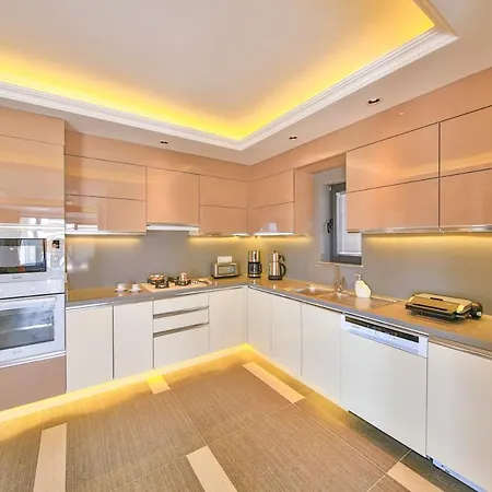 Sleeps 6 Pool * كالكان